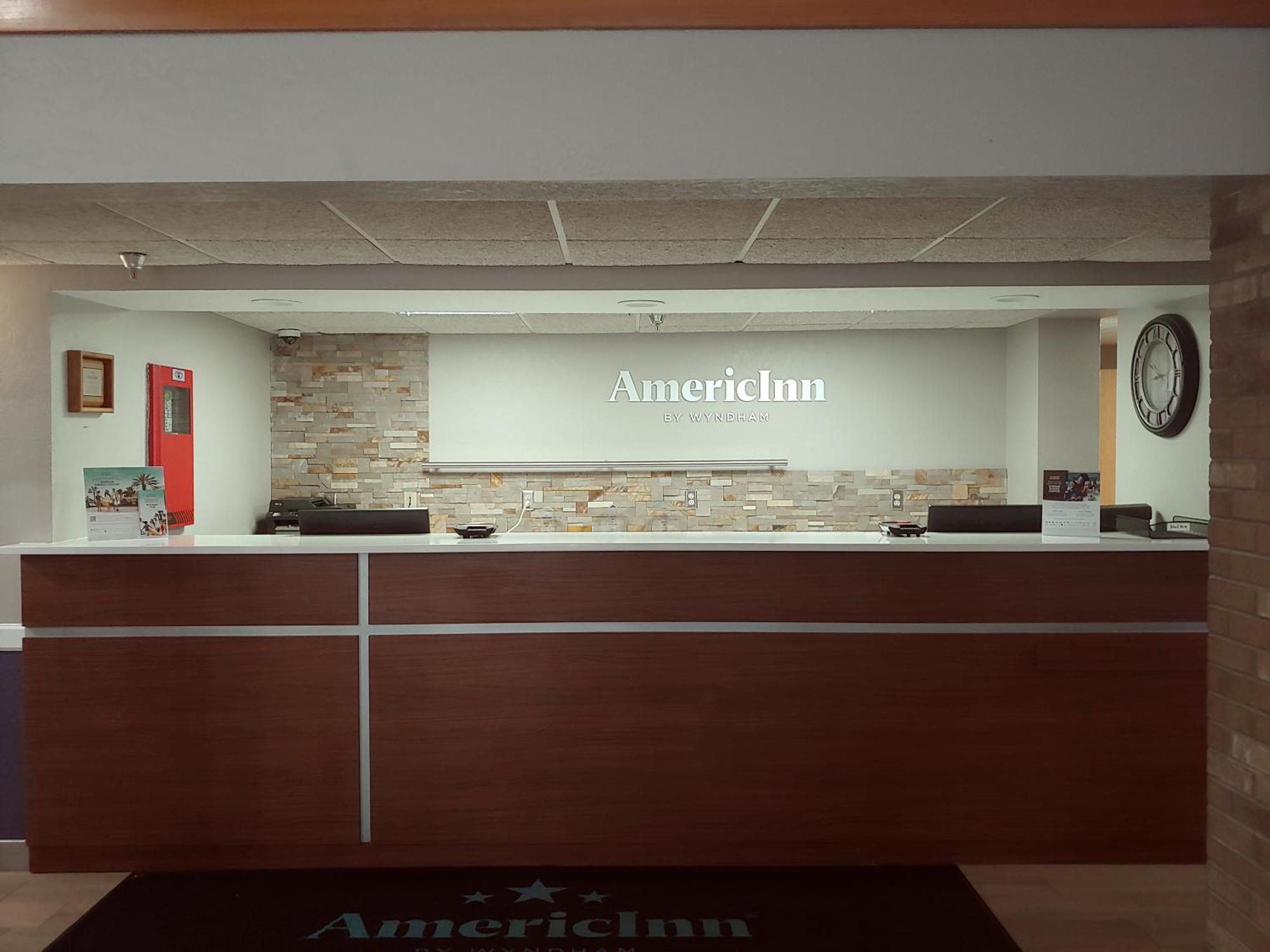 Americinn By Wyndham Dickinson Εξωτερικό φωτογραφία